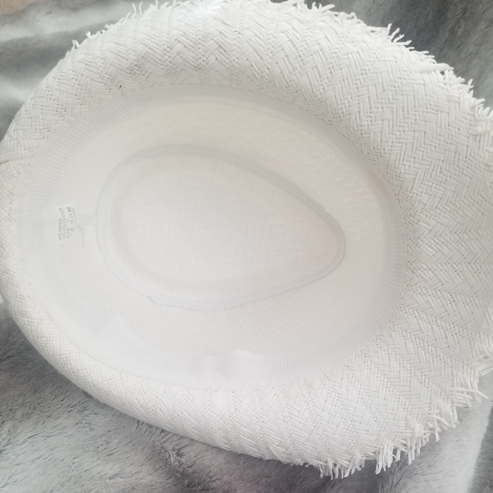 Hat - Picture 3 of 4